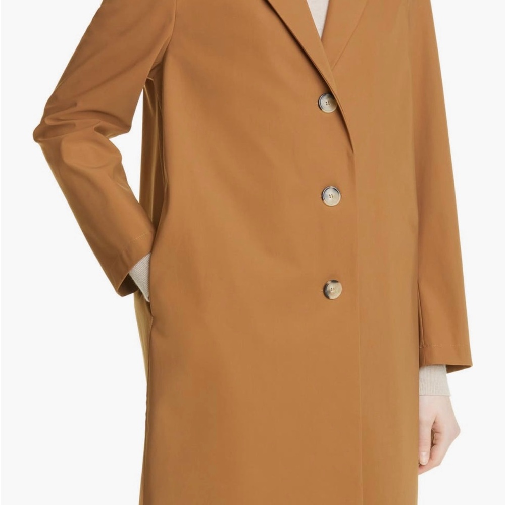 Harris Wharf London Water
Repellent Rain Coat
